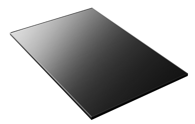 Panneau solaire photovoltaïque Longi doté de la technologie bi-verre, garantissant une robustesse et une durabilité supérieures pour nos clôtures solaires. 